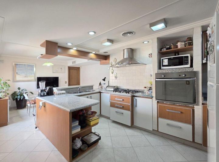 Departamento · 157m² · 5 Ambientes · 2 Cocheras