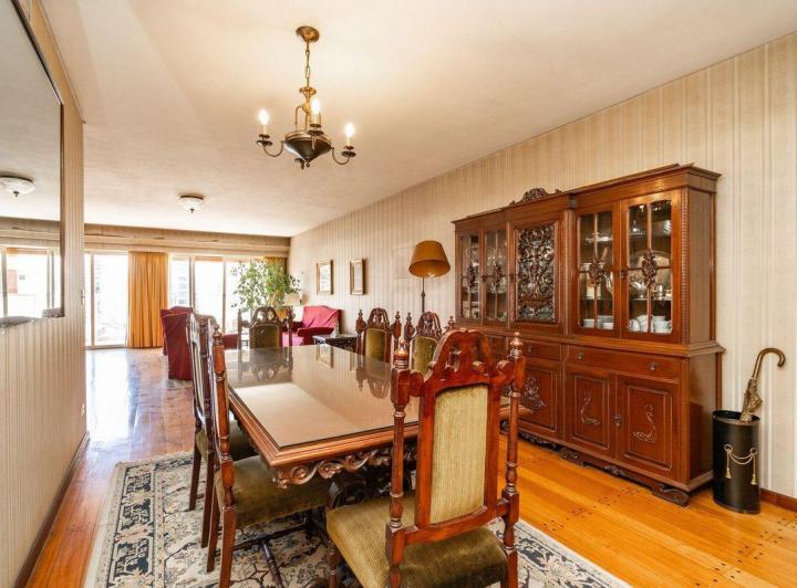 Departamento · 179m² · 5 Ambientes · 1 Cochera