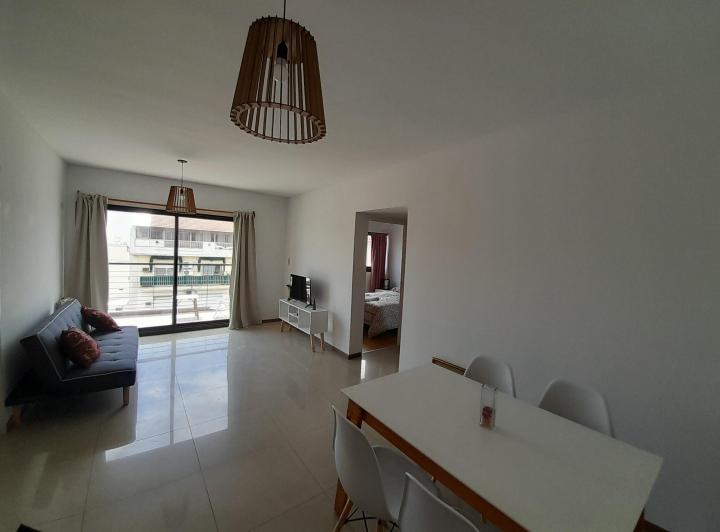 Departamento · 50m² · 2 Ambientes · 1 Cochera