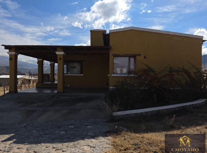 Casa · 80m² · 4 Ambientes