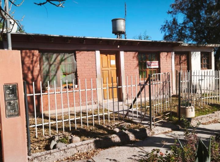 Casa · 80m² · 5 Ambientes