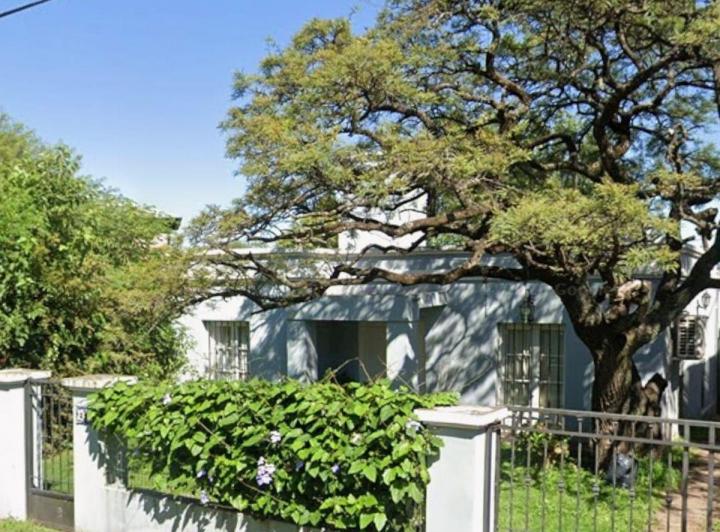 Casa · 120m² · 4 Ambientes · 3 Cocheras