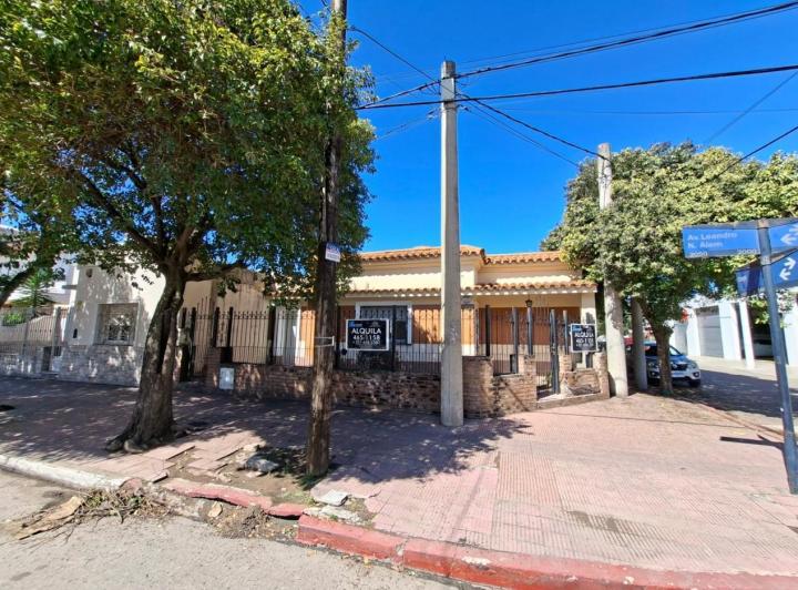 Casa · 110m² · 5 Ambientes · 1 Cochera
