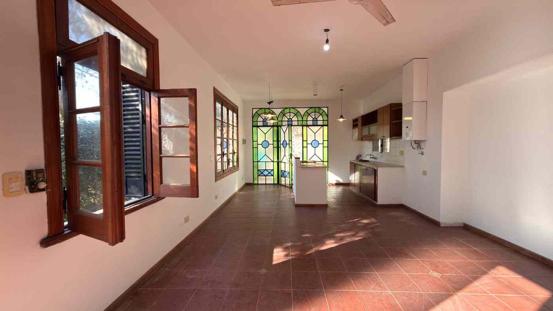 CASA EN ALQUILER 2 DORMITORIOS FISHERTON