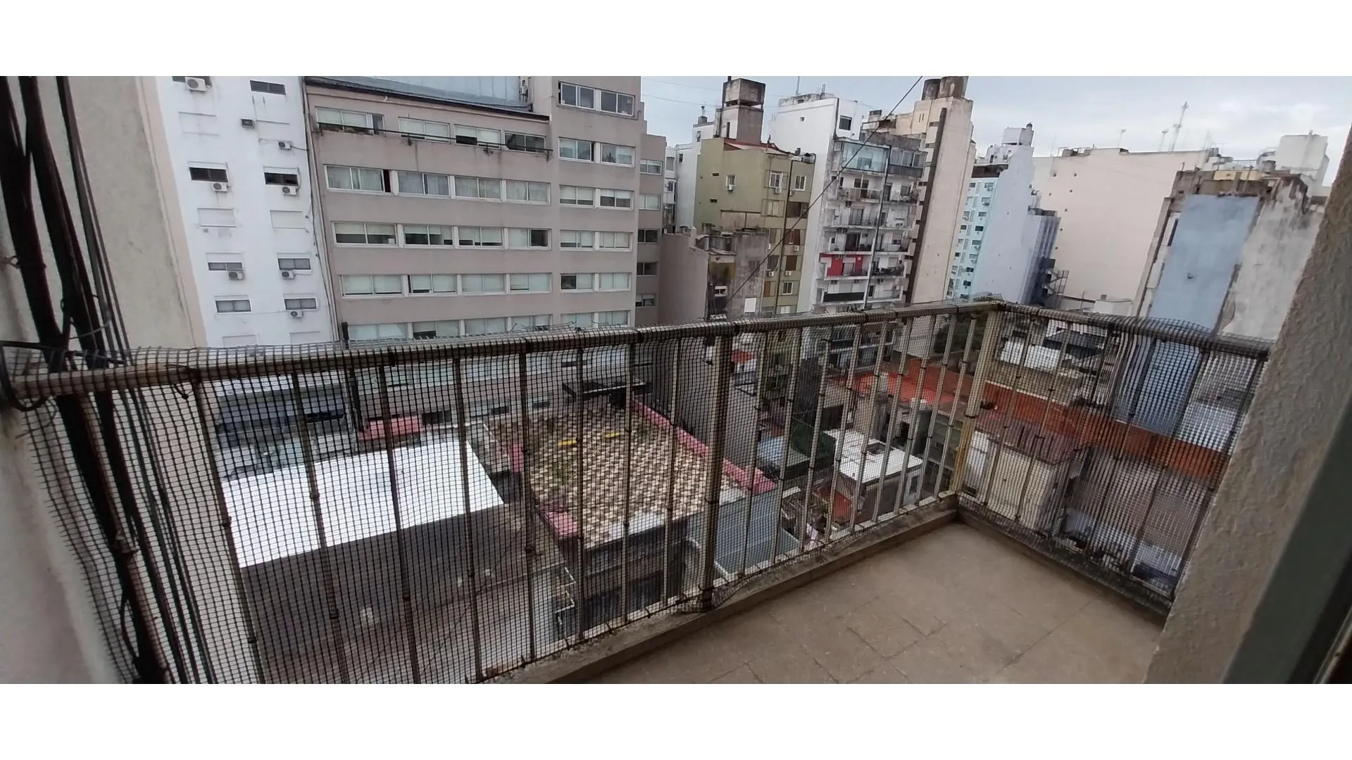 3 AMBIENTES 2 BAÑOS BALCON Y PEQ PATIO