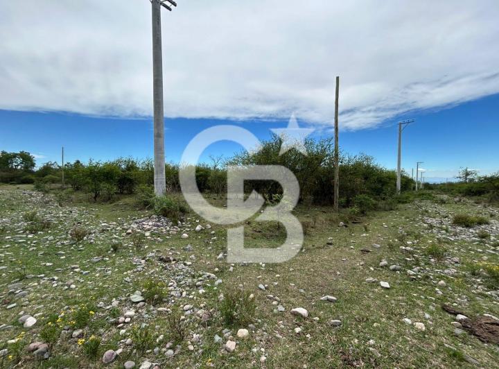 Terreno · 596m²