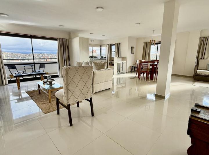 Departamento · 100m² · 4 Ambientes · 1 Cochera