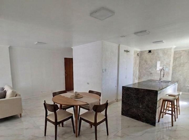Departamento · 100m² · 6 Ambientes