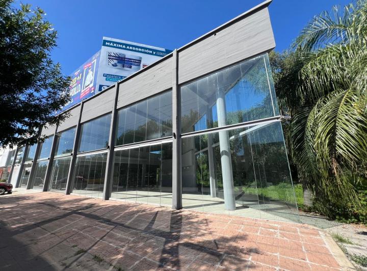 Local comercial · 420m² · 2 Ambientes