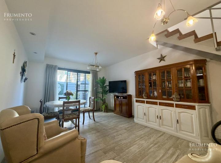PH · 101m² · 4 Ambientes · 1 Cochera