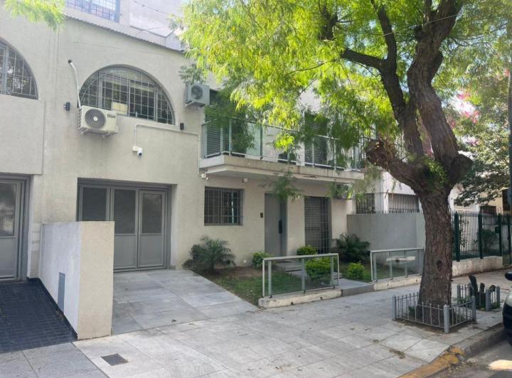 PH · 260m² · 4 Ambientes · 1 Cochera