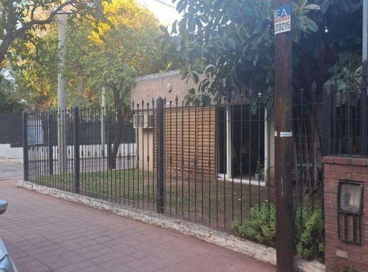 Casa · 160m² · 5 Ambientes · 2 Cocheras