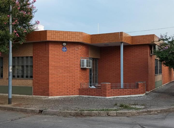 Casa · 235m² · 3 Dormitorios · 1 Cochera