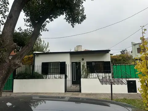 Casa en Venta en Lisandro Olmos Etcheverry, Partido de La Plata