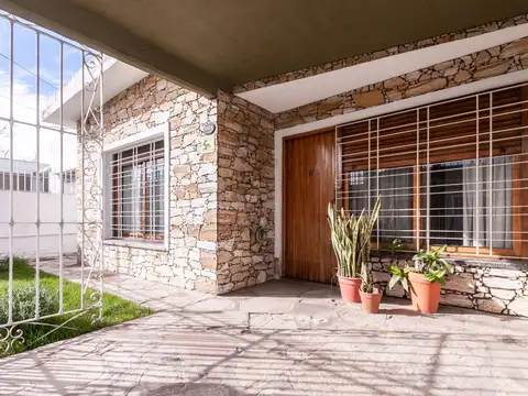 Casa en Venta en Remedios de Escalada, Partido de Lanús