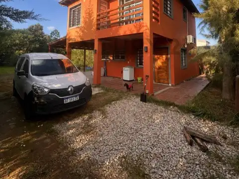 Casa en Venta en Villa Parque Sicardi, Partido de La Plata