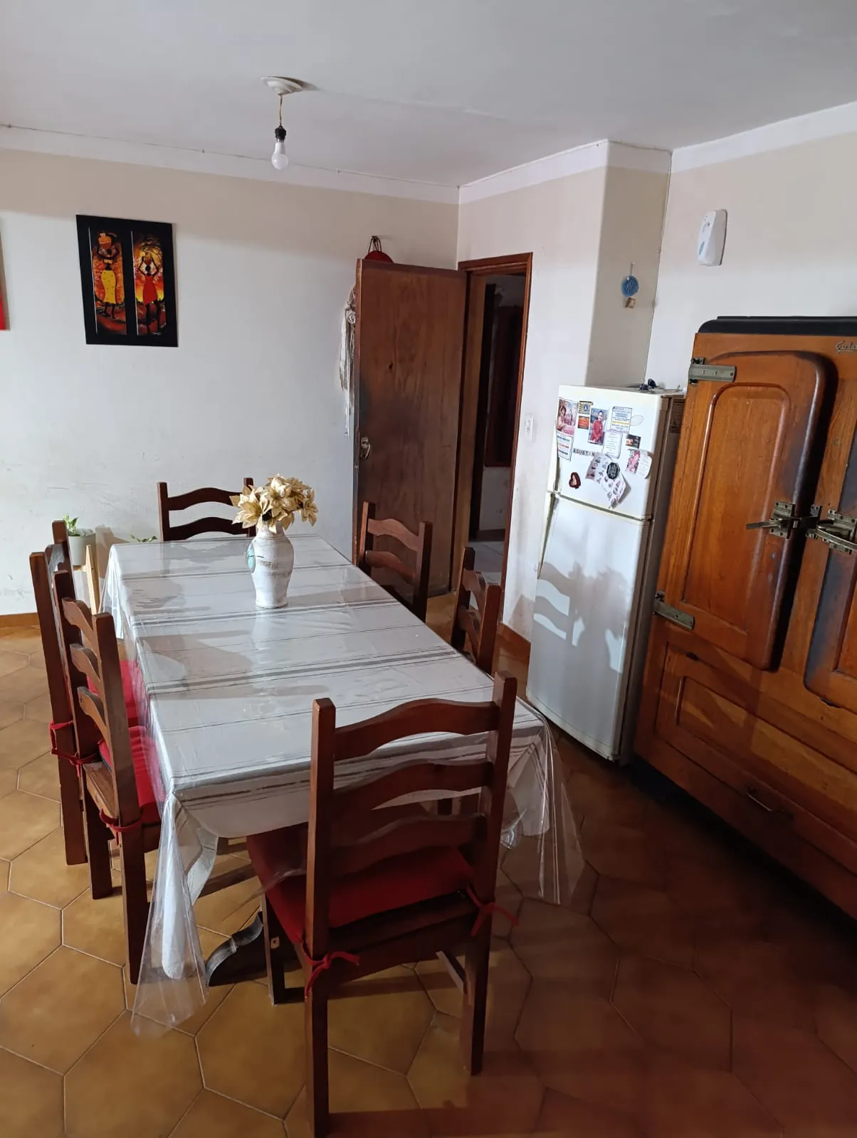 Guiñazú casa y dpto frente Av Juan b justo