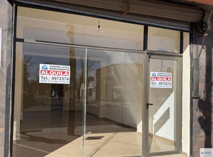 Local comercial · 402m² · 2 Ambientes