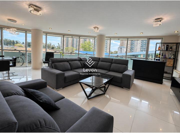 Departamento · 198m² · 6 Ambientes · 2 Cocheras