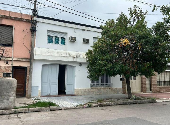 Casa · 173m² · 4 Ambientes · 1 Cochera