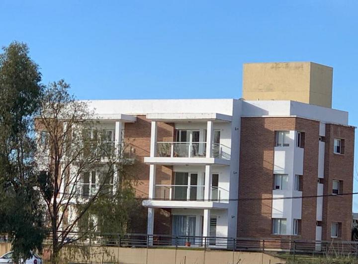 Departamento · 90m² · 3 Ambientes · 1 Cochera