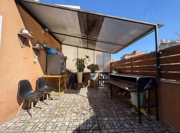 PH · 146m² · 7 Ambientes · 1 Cochera