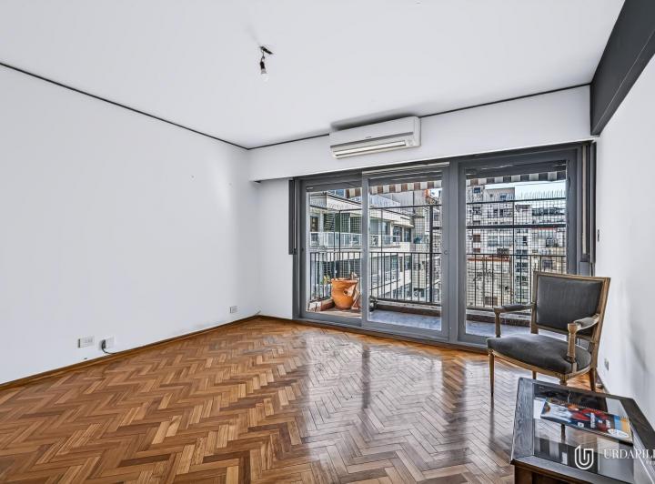 Departamento · 98m² · 6 Ambientes · 1 Cochera