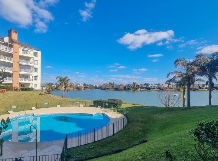 Departamento · 130m² · 5 Ambientes · 1 Cochera