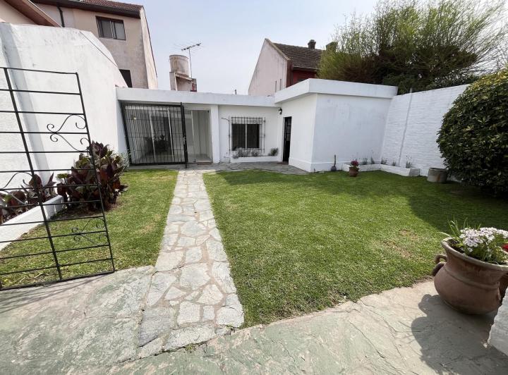 Casa · 157m² · 4 Ambientes · 4 Cocheras