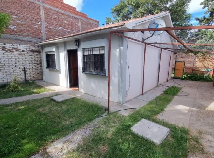Casa · 53m² · 4 Ambientes · 2 Cocheras