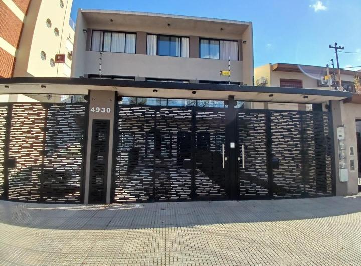 Casa · 105m² · 4 Ambientes · 1 Cochera