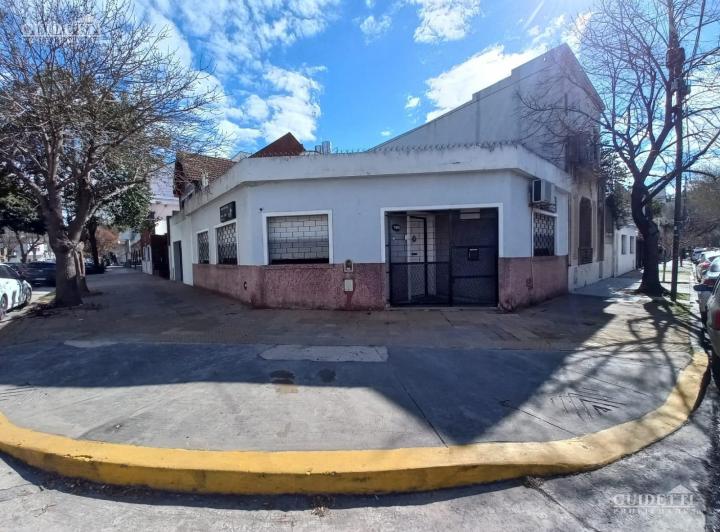 Casa · 74m² · 3 Ambientes · 1 Cochera