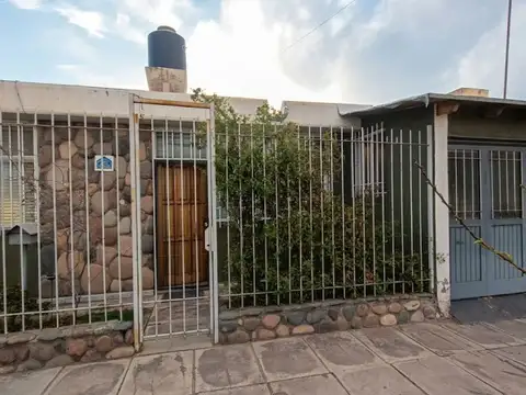 Casa en Venta en Coronel Dorrego, Guaymallén