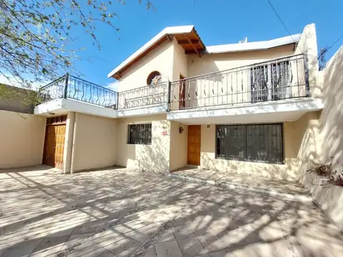 Oficina en Alquiler en Maza, Maipú