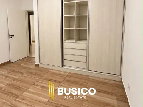 Casa en Alquiler en Barrio Naón, Mataderos