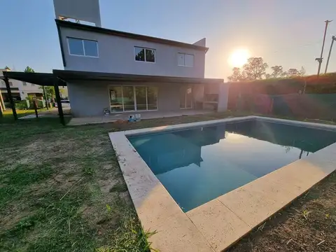 Casa en Alquiler en Haras María Victoria, Countries y Barrios Cerrados en Moreno
