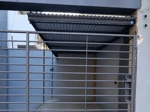 Cochera en Venta en Lanús Este, Lanús