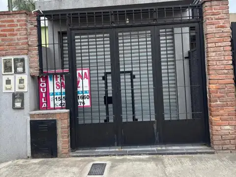 Local en Alquiler en José Mármol, Partido de Almirante Brown