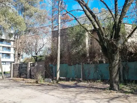 Local en Alquiler en Barrio Parque Leloir, Partido de Ituzaingó