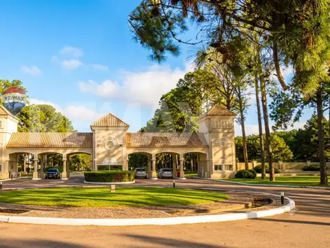 Terreno en Venta en Los Pinares Country Club, Countries y Barrios Cerrados en Exaltación de la Cruz