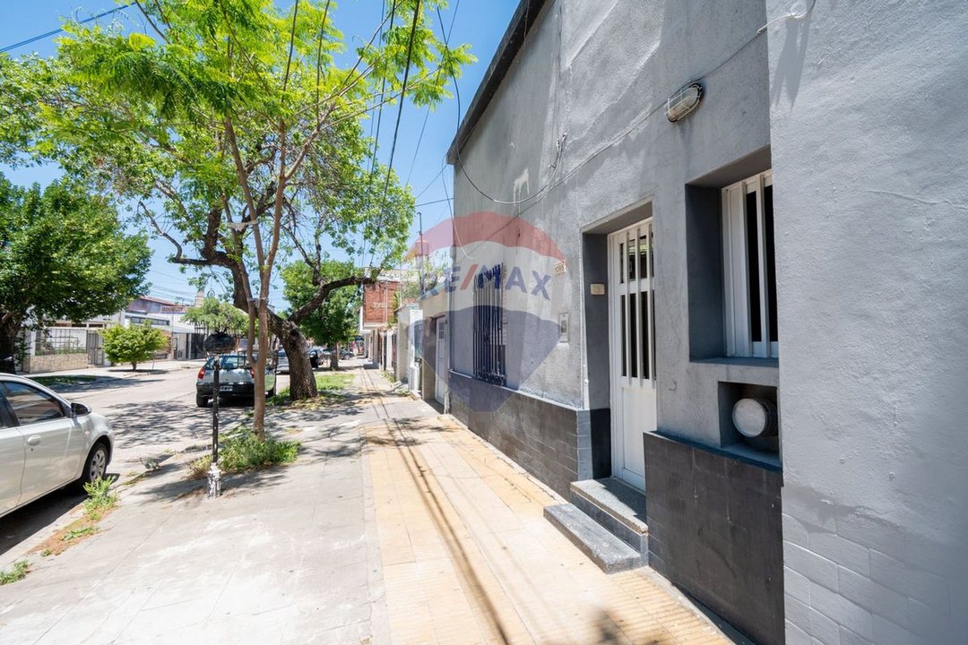Casa en venta 2 dormitorios y patio en planta baja