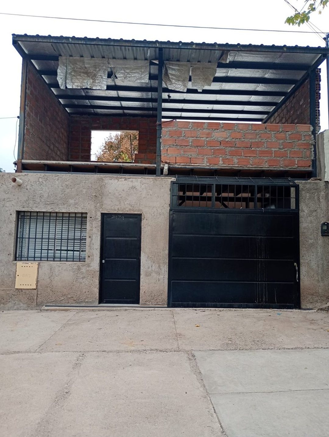 Venta de casa con cochera Godoy Cruz