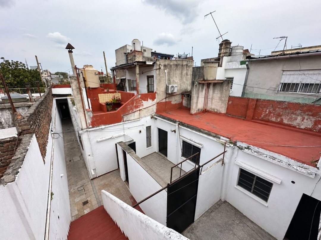 VENTA CASA EN BLOQUE JOSE INGENIEROS