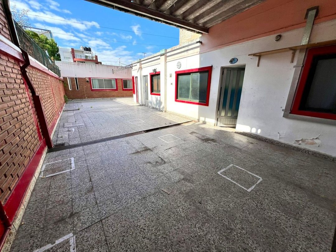IMPORTANTE PH CASEROS CON RENTA FIJA