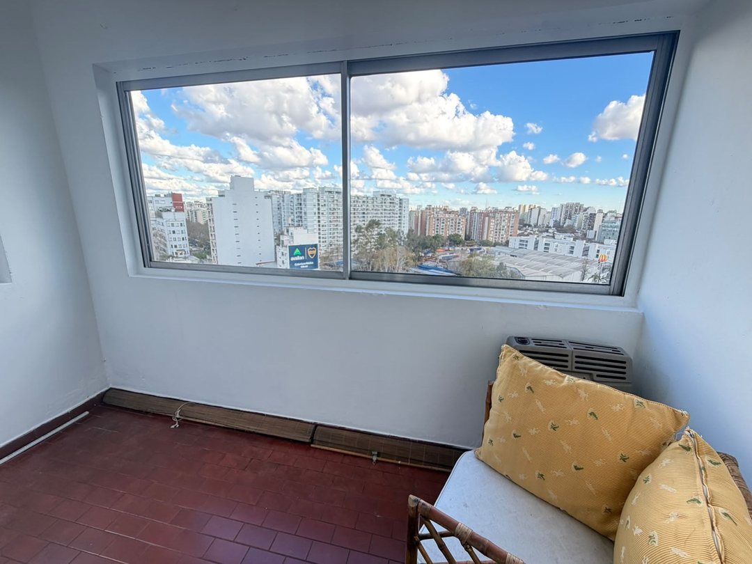 VENTA 3 AMBIENTES CON COCHERA SAN TELMO