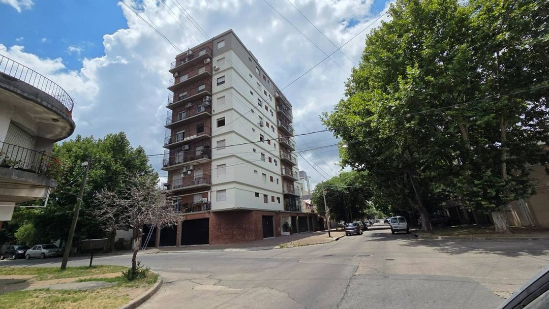 VENTA DPTO 4 AMBIENTES COCHERA QUILMES