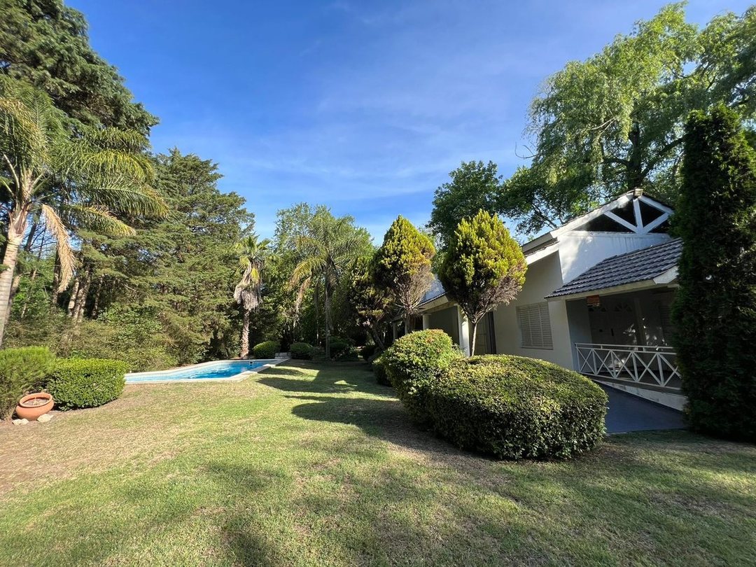 CASA QUINTA EN VENTA EN EL PATO, LOTE DE 3880 M2!!