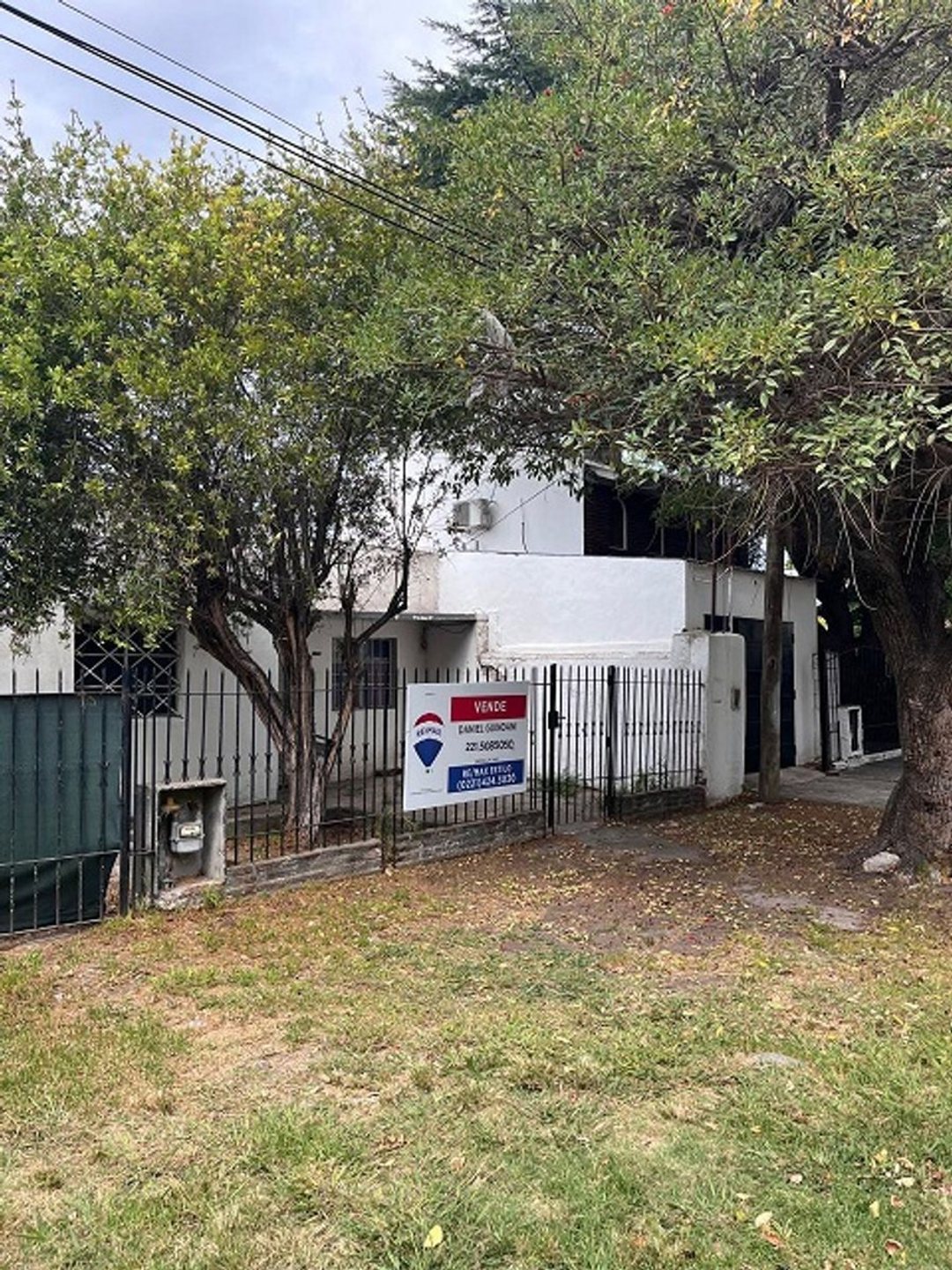 Venta CASA A REFACCIONAR_ Los Hornos