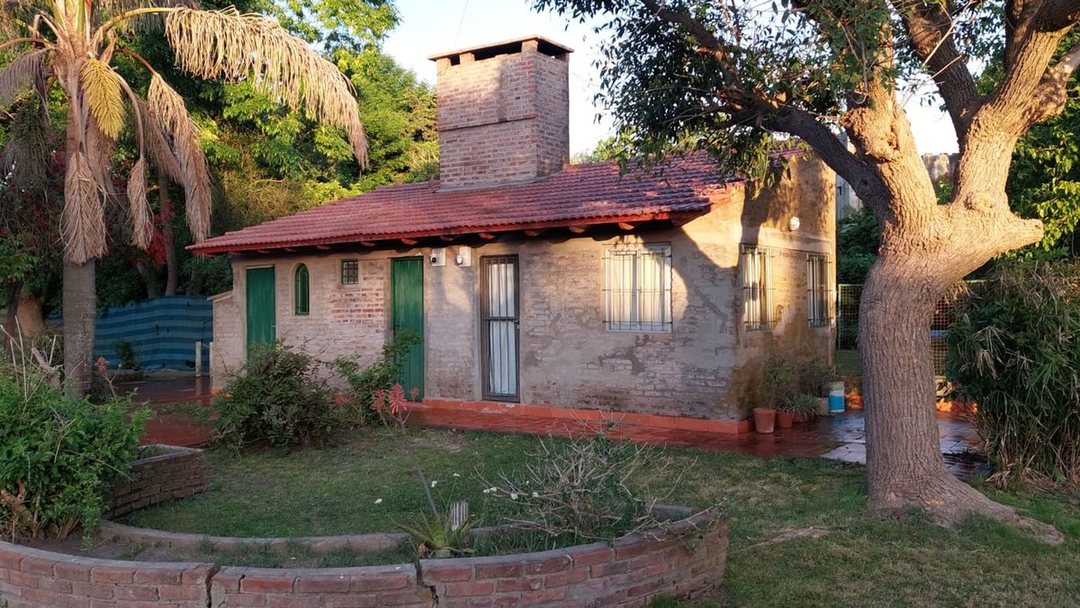 CASA QUINTA EN VENTA EN ESQUINA VILLA DEL PLATA