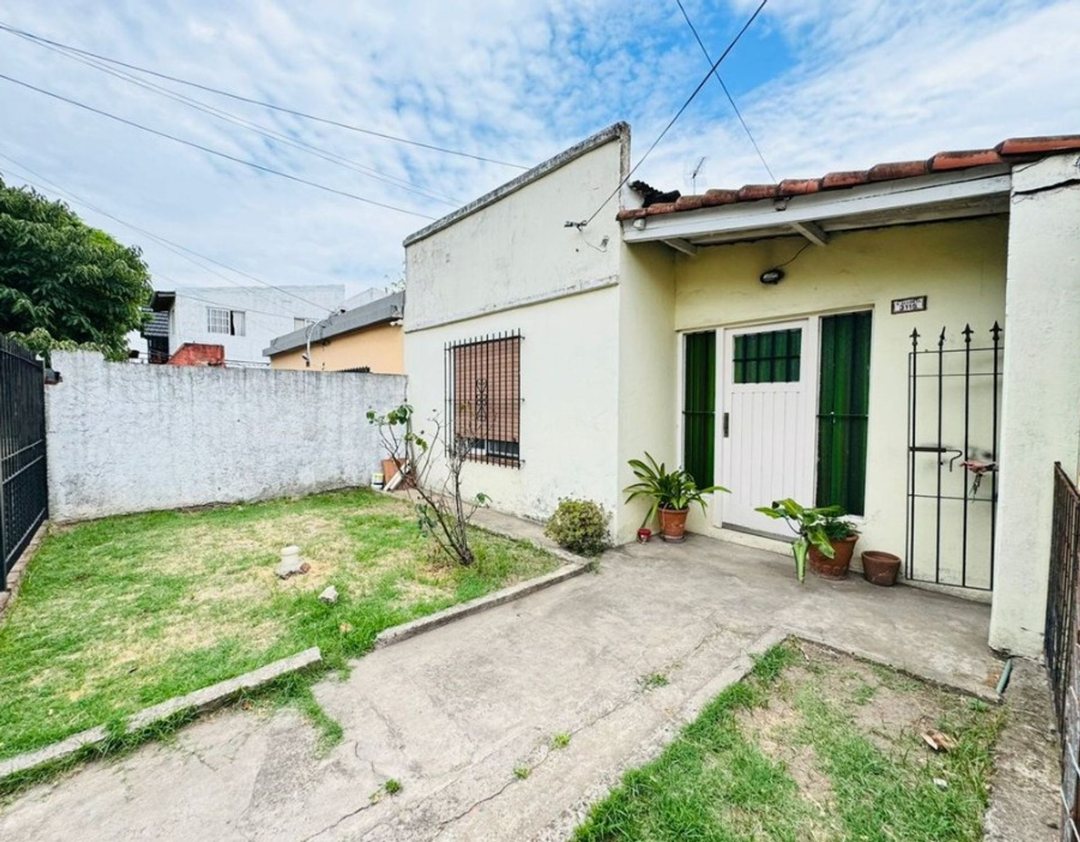 VENTA CASA MORON